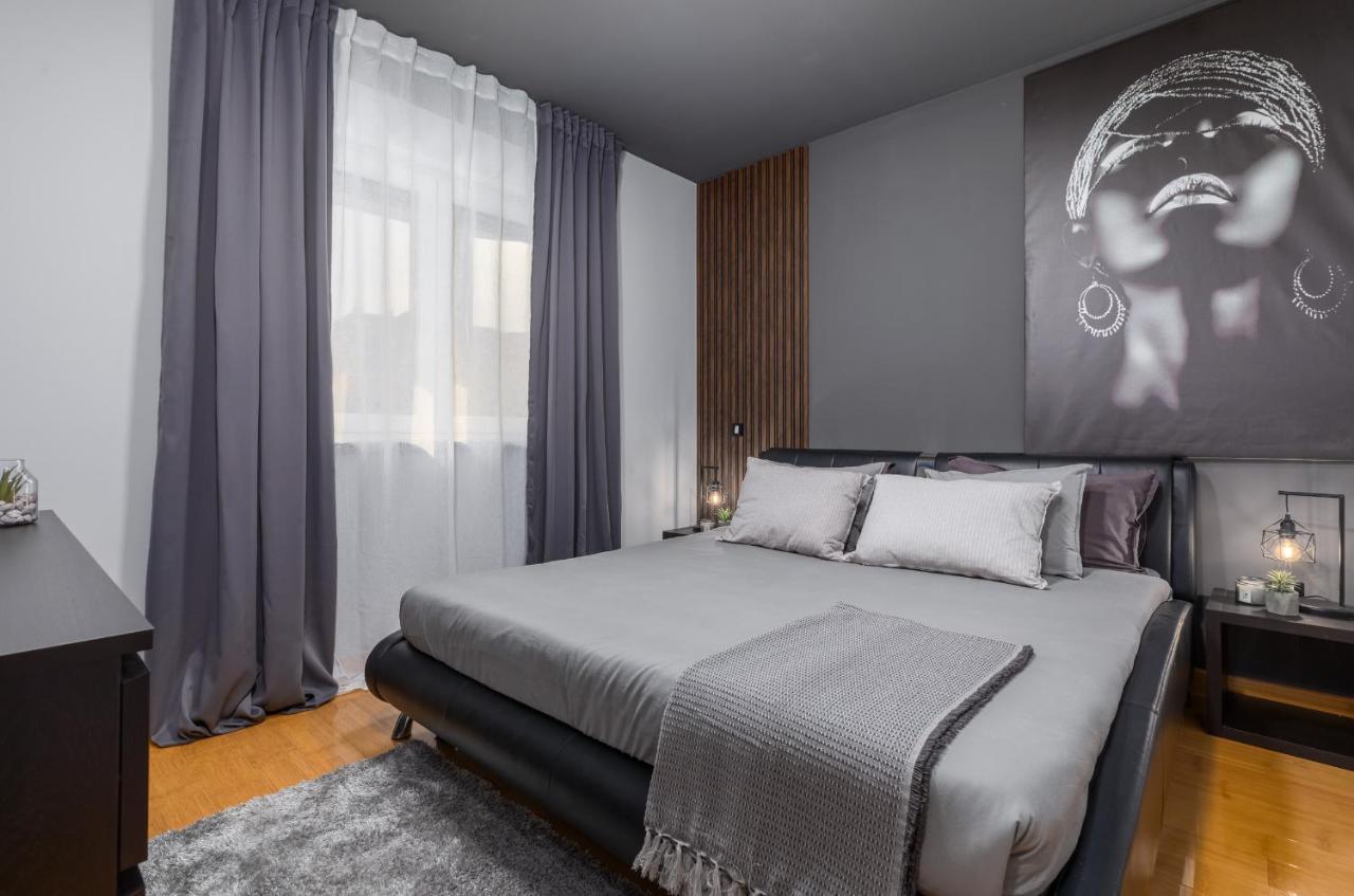Lux Apartment Teo - New 普拉 外观 照片