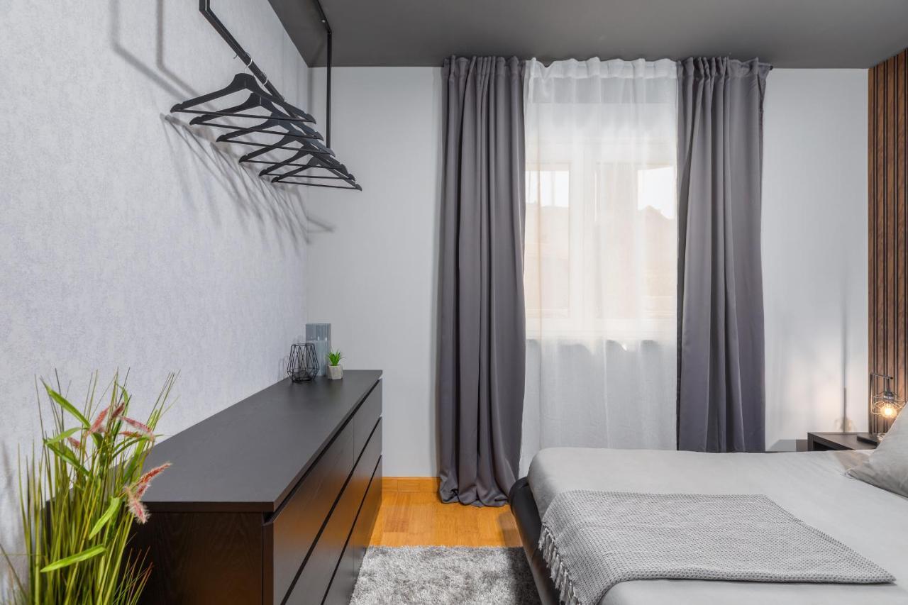 Lux Apartment Teo - New 普拉 外观 照片